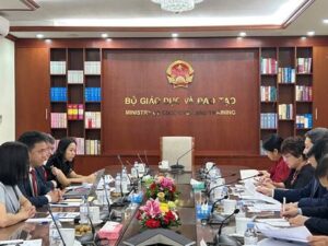 ベトナムの政府と大学との会談（１）
